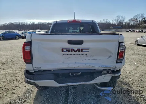 2026 GMC Canyon Elevation z USA, uszkodzony, nr VIN 1GTP2BEK9T1135071